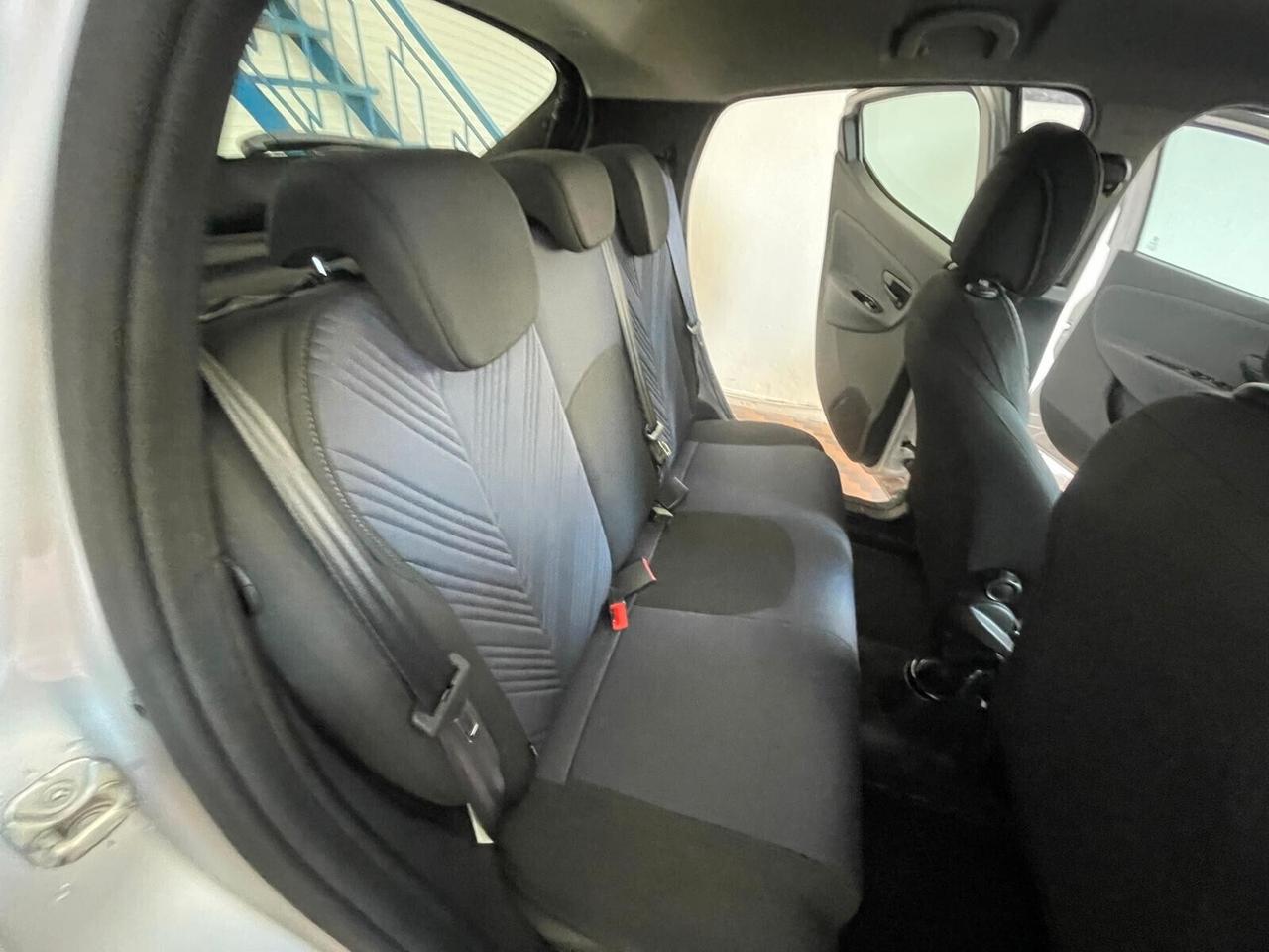 Lancia Ypsilon 1.0 FireFly 5 porte S&S Hybrid Ecochic Gold