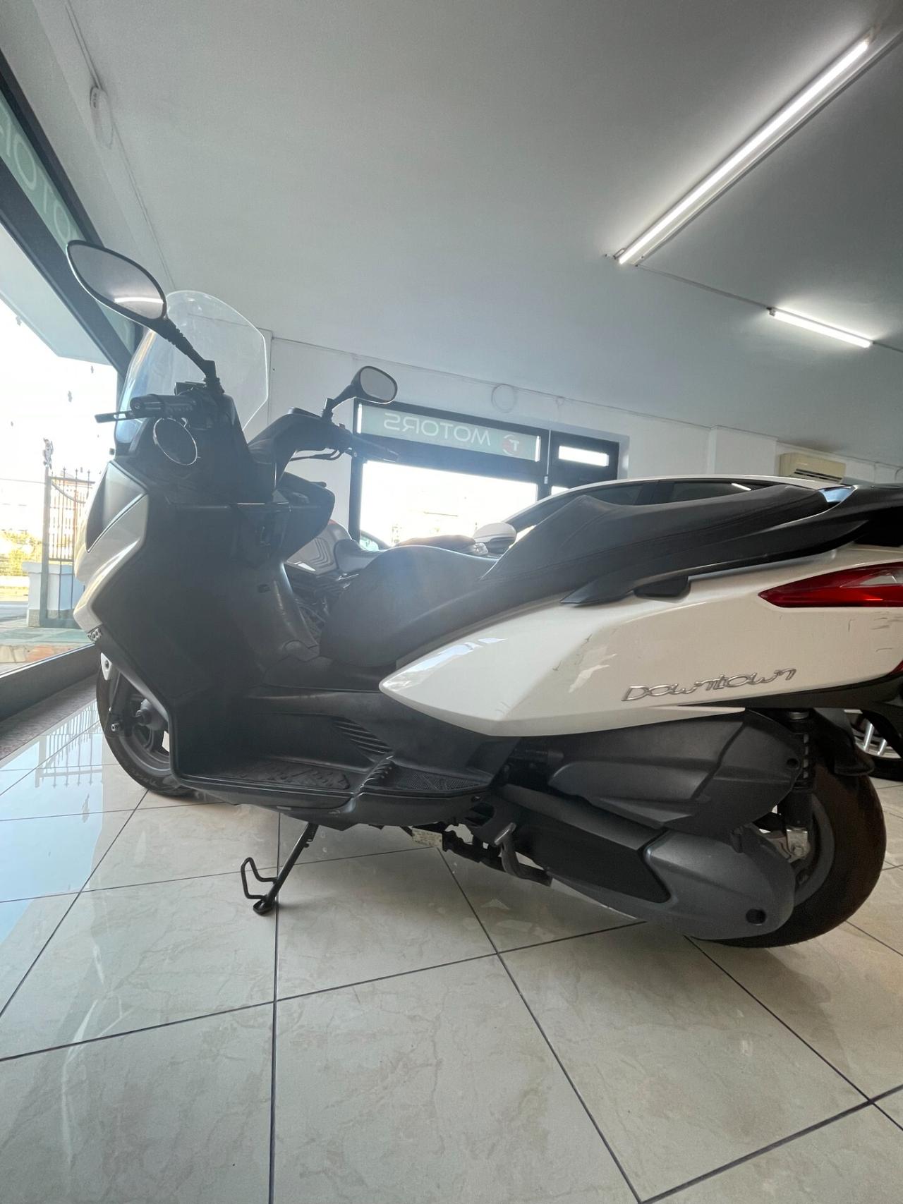 Kymco DownTown 300