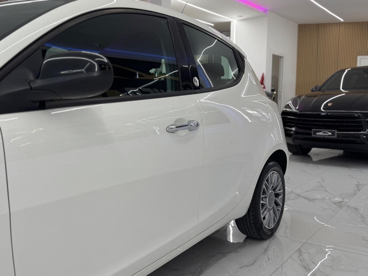 Lancia Ypsilon GPL Ecochic Gold Full Opt