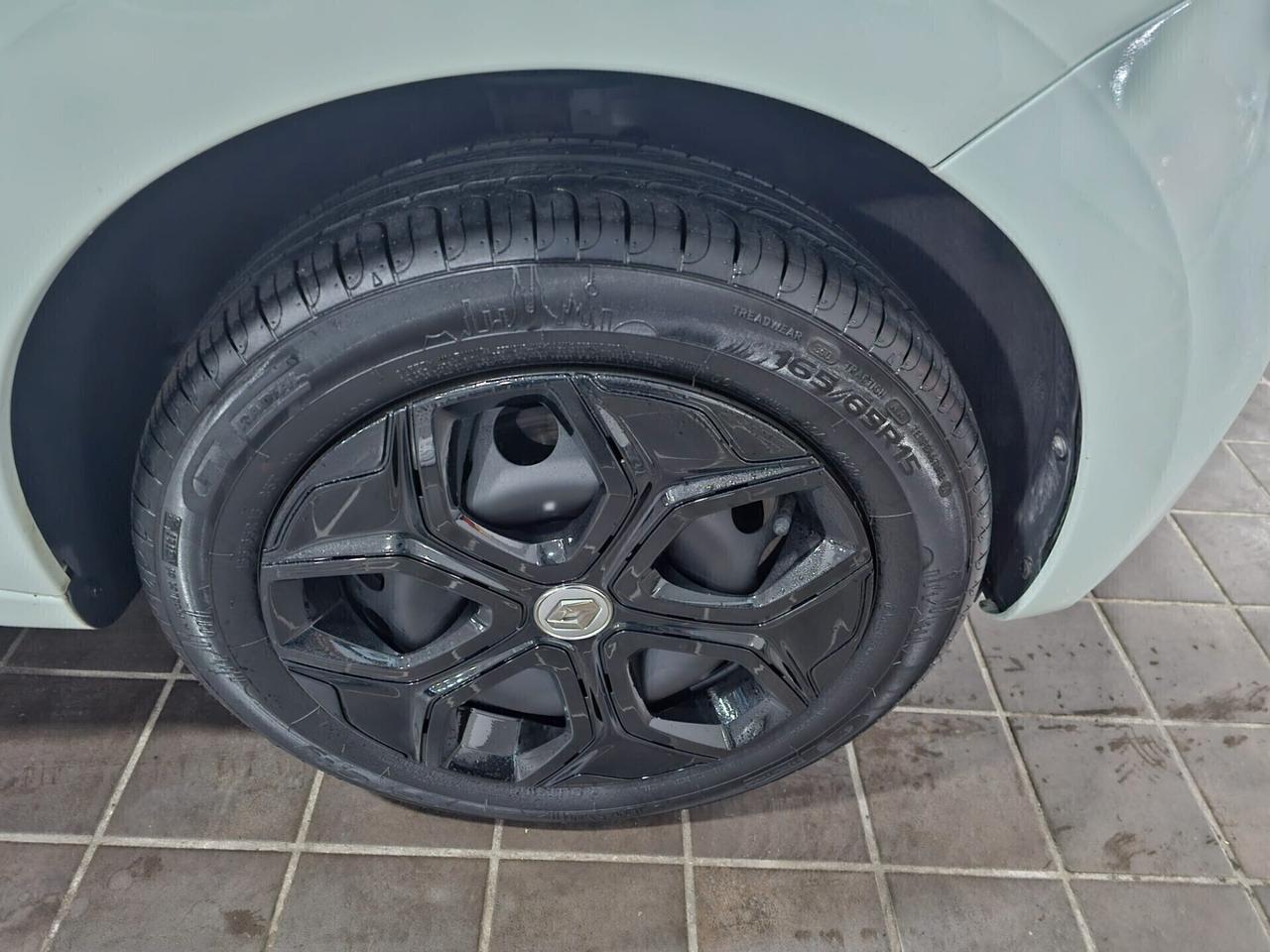 NUOVA RENAULT TWINGO INTENS ENERGY SCe 1.0 BENZ 65CV