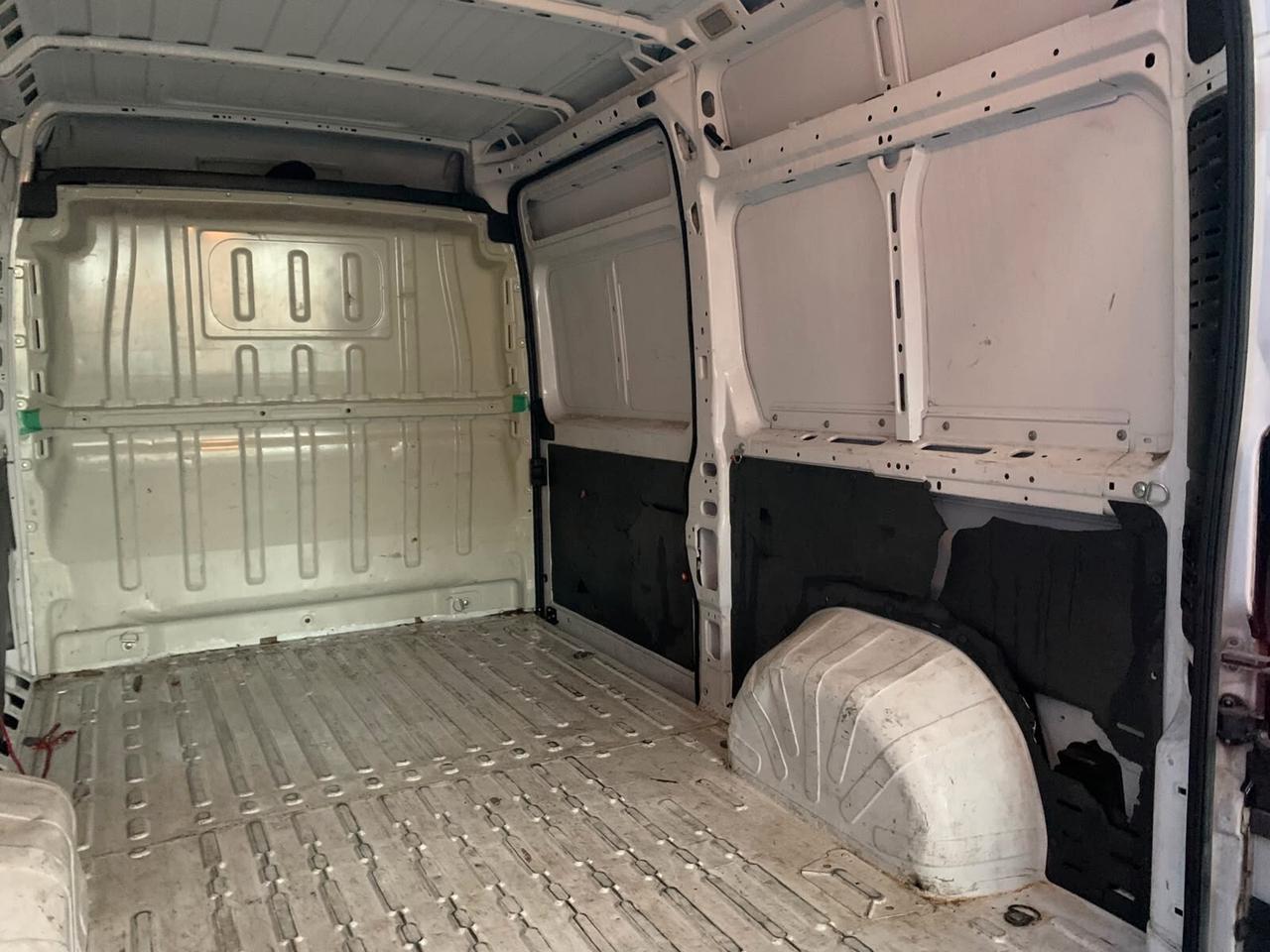 Citroen Jumper 33 L2H2 2.2 bluehdi 120cv