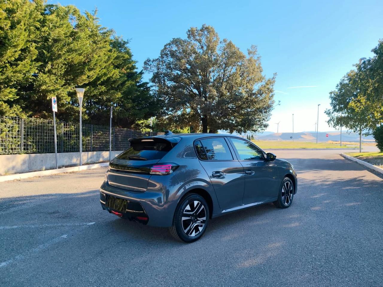 Peugeot 208 Hybrid 110 e-DCS6 Allure