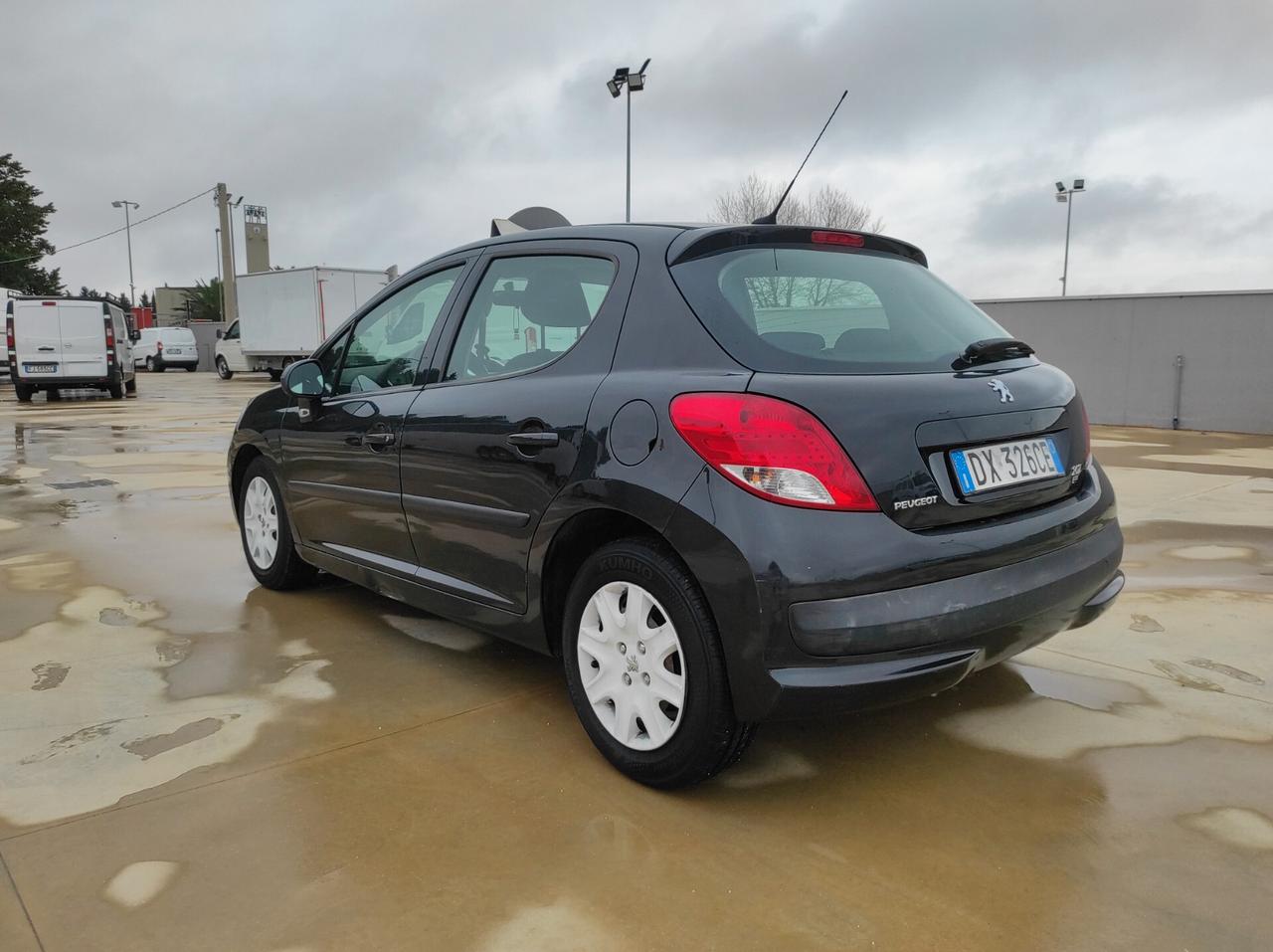 Peugeot 207 1.4 Benz/GPL - 75cv NEOPATENTATI