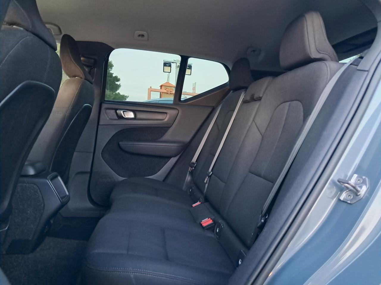 Volvo XC40-2.0-150CV*CAM*LED*NAVI