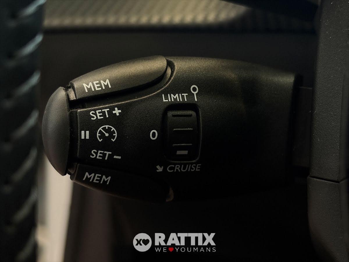 Peugeot 208 1.2 Hybrid 136CV Allure e-DCS6