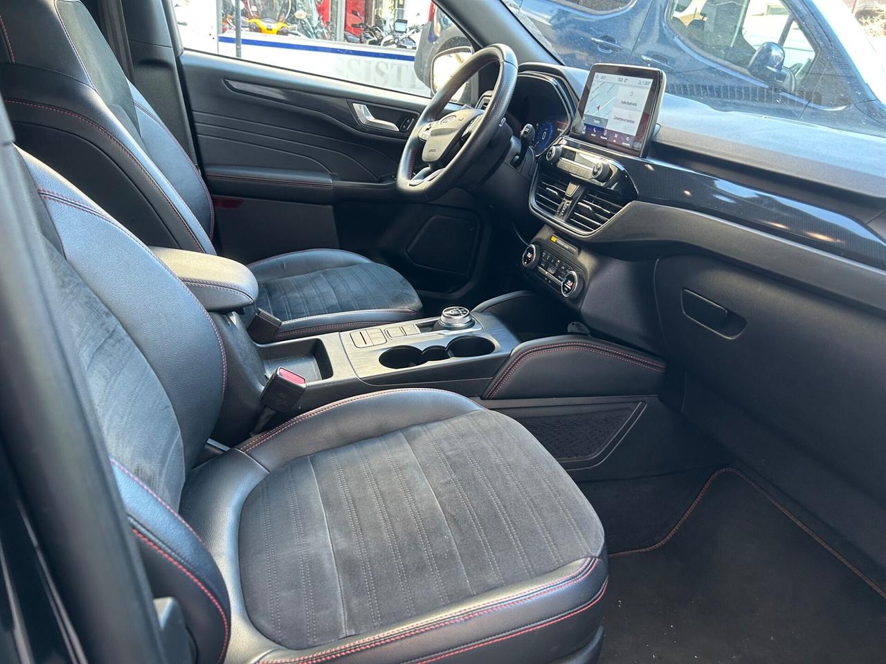 Ford Kuga 1.5 EcoBlue 120 CV ST-Line X ( Pari Nuovo)