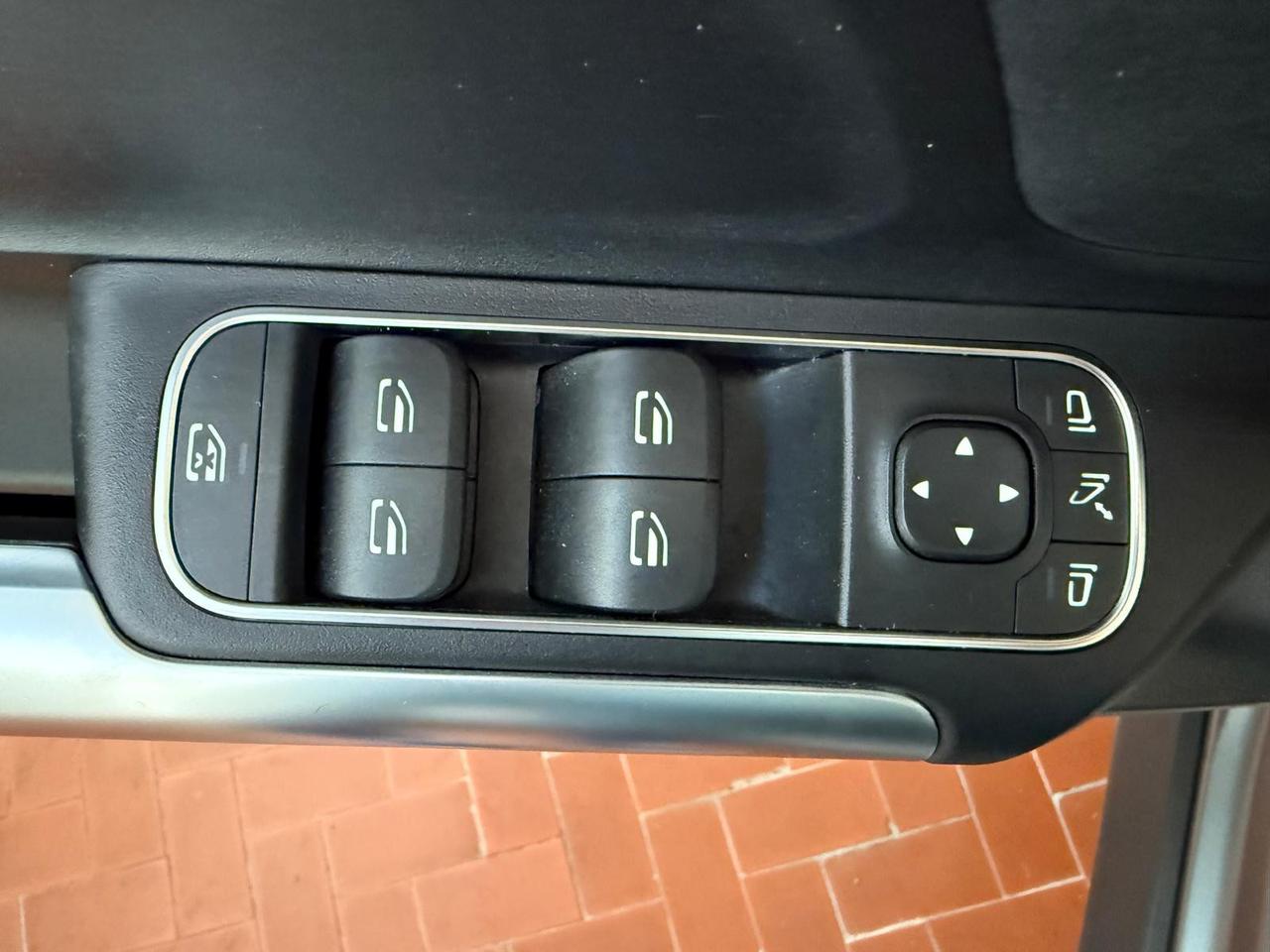 Mercedes-Benz GLA 200 d premium auto