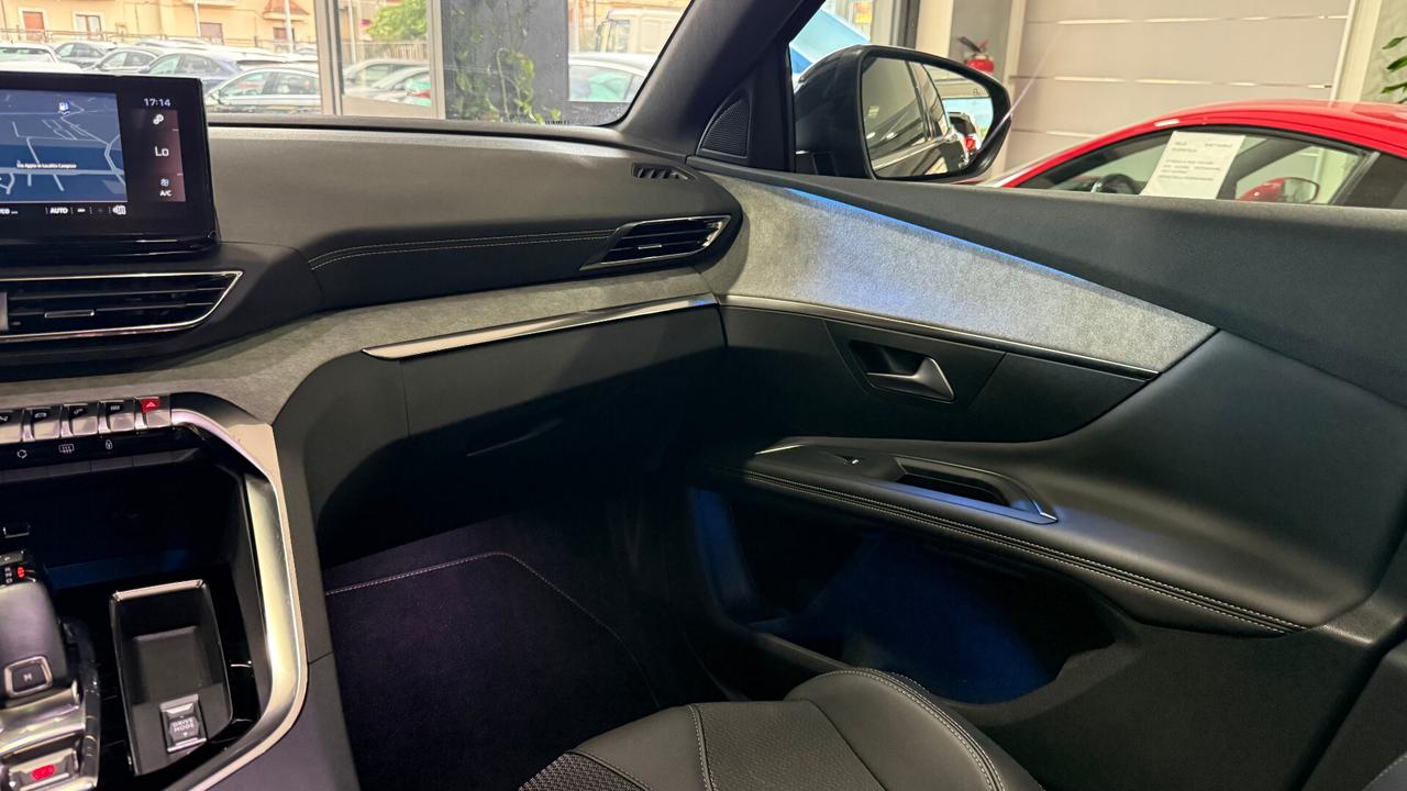 PEUGEOT 3008 1.5 131 CV GT PACK TETTO APRIBILE