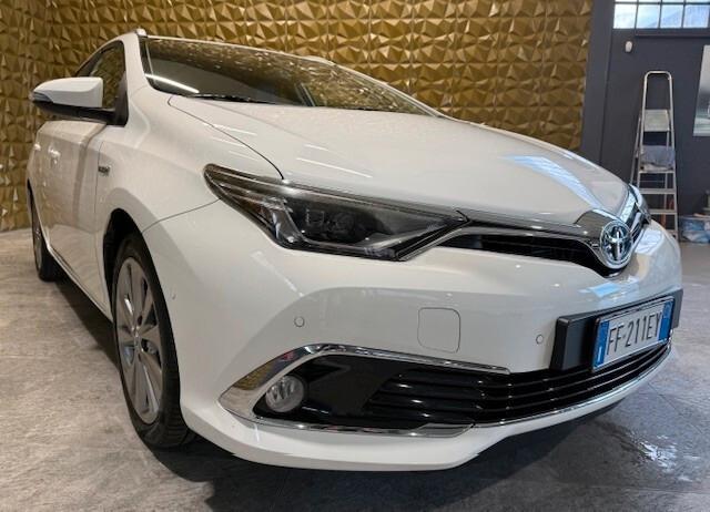 Toyota Auris Touring Sports 1.8 Hybrid Lounge