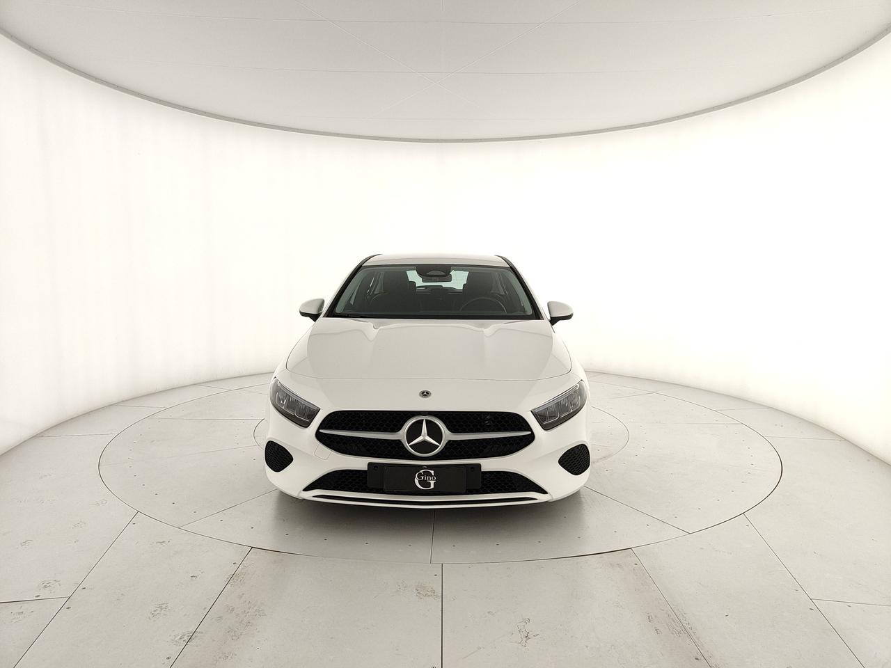 Mercedes-Benz A 180 d Advanced auto