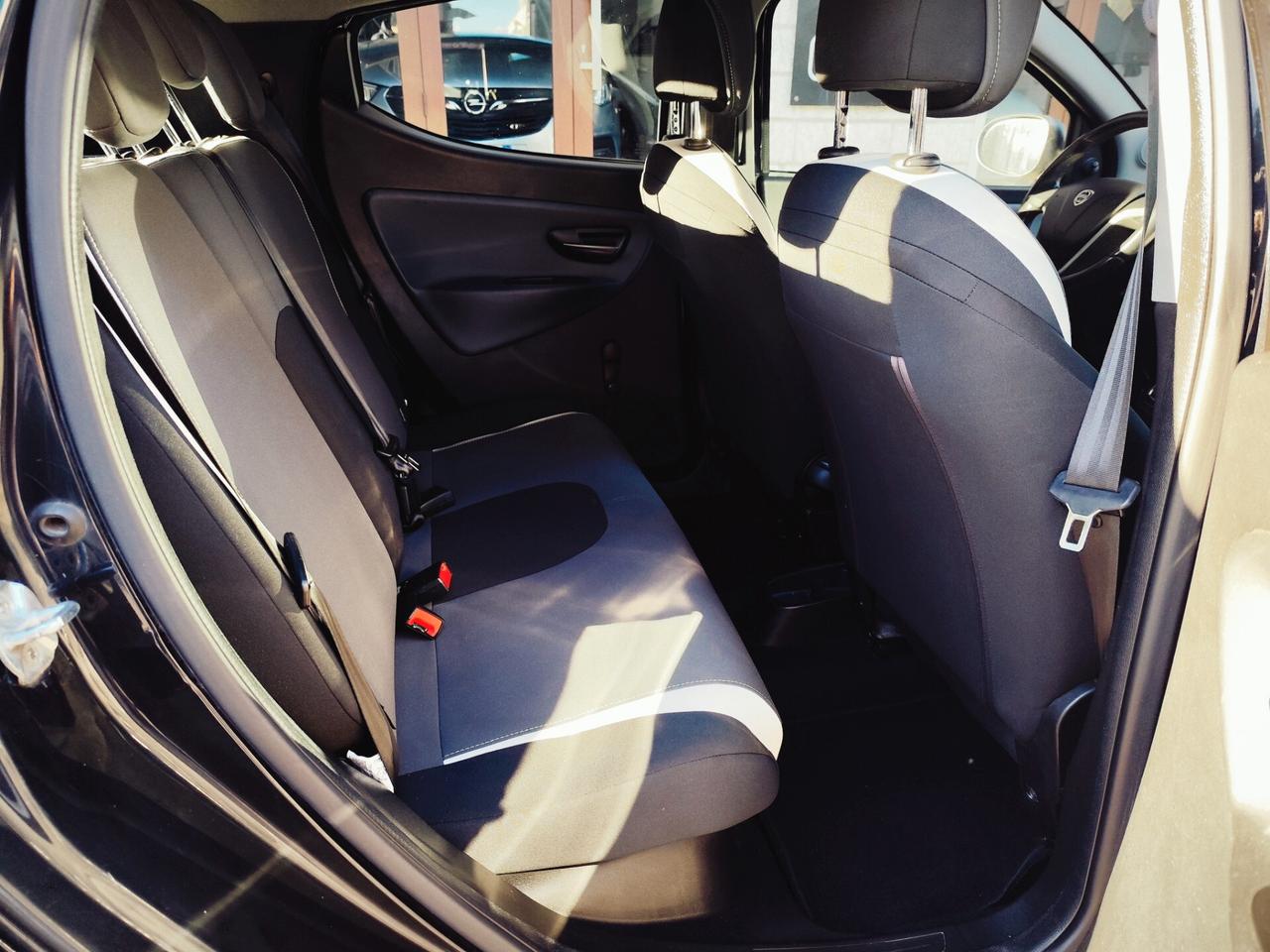 Lancia Ypsilon 1.2 benzina 69CV PERFETTA