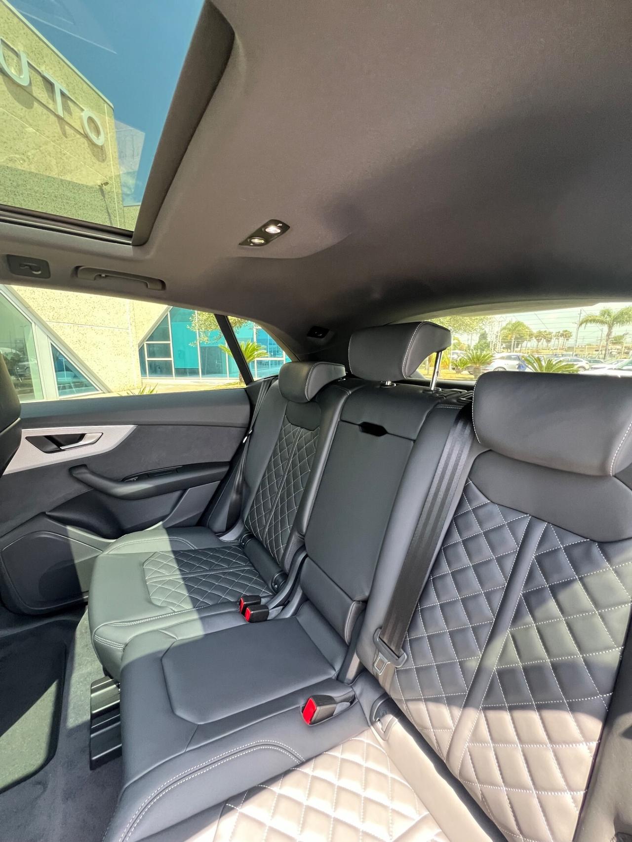 Audi Q8 SUV TDI quattro 210 kW tiptronic S line edition Possibilità noleggio no scoring