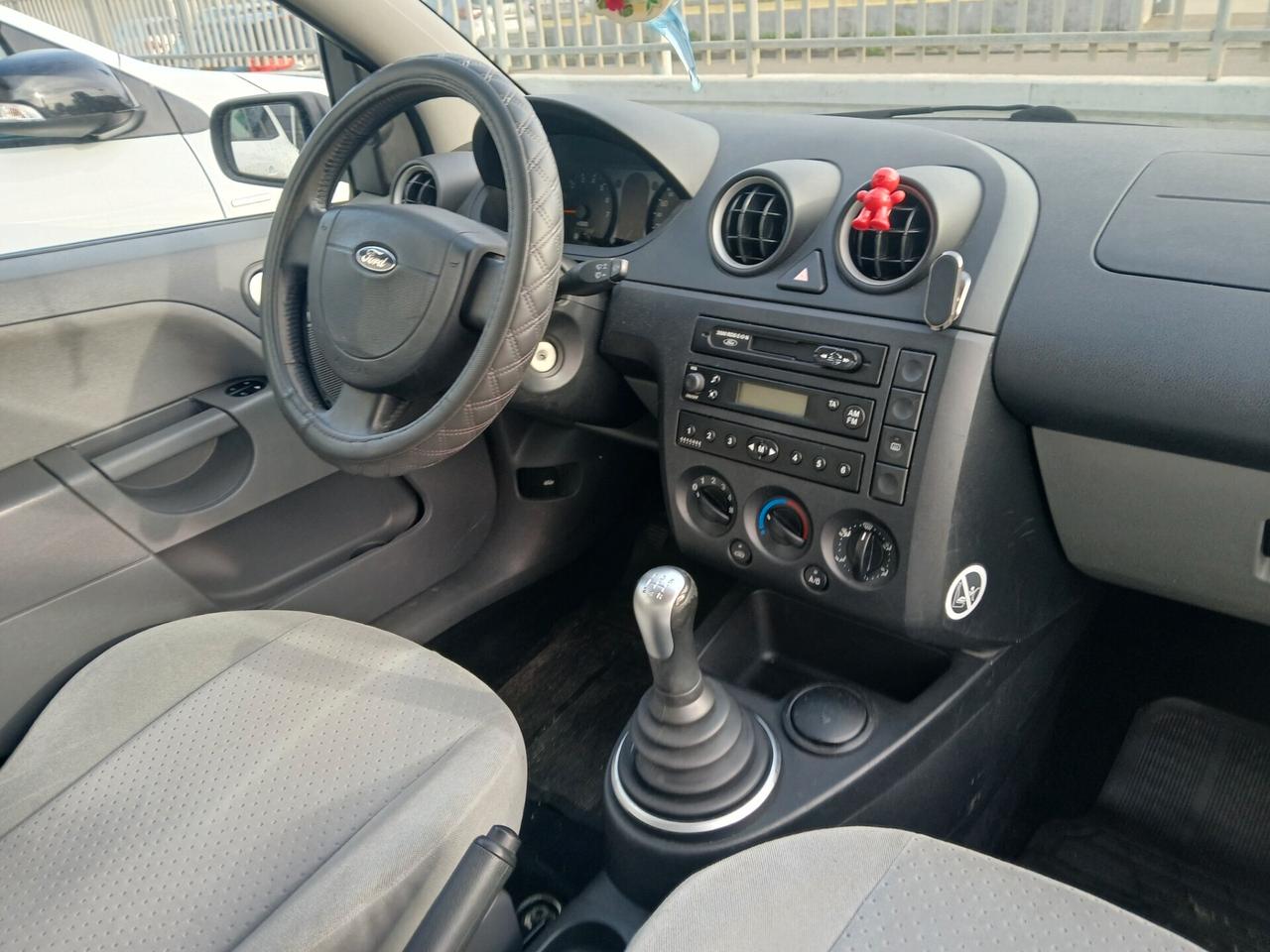 FORD Fiesta 1.400 Benzina 80cv 5porte Km122.000