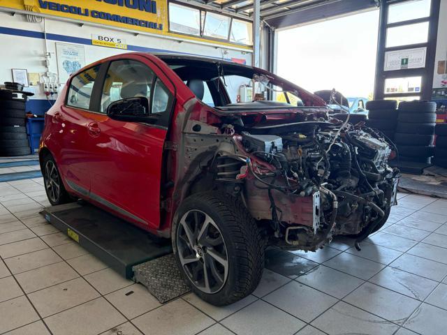 TOYOTA Yaris 1.5 Hybrid 5 porte Trend "Red Edition"