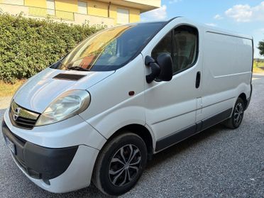 Opel Vivaro 2012