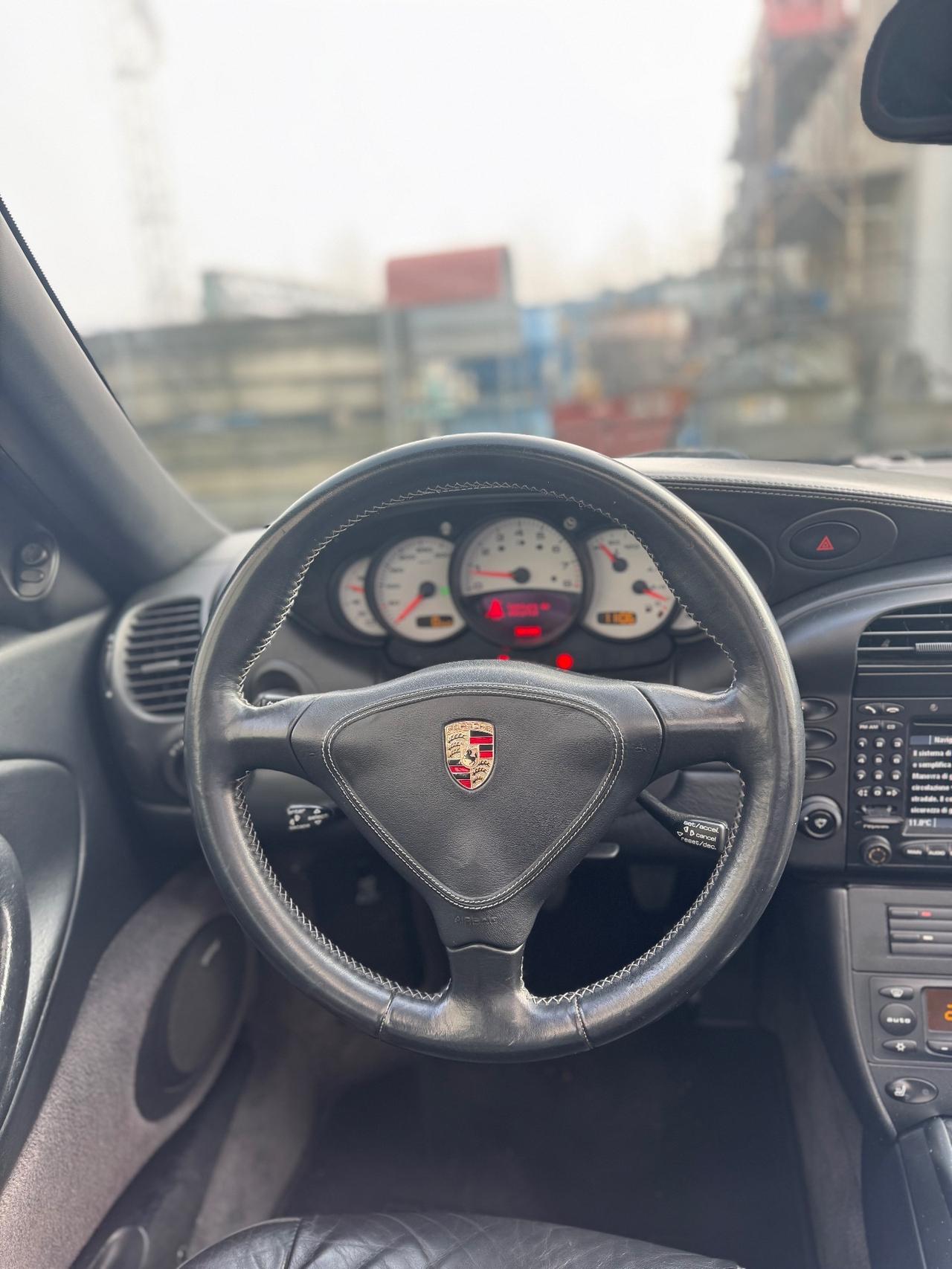 Porsche 911 Carrera cat Coupé