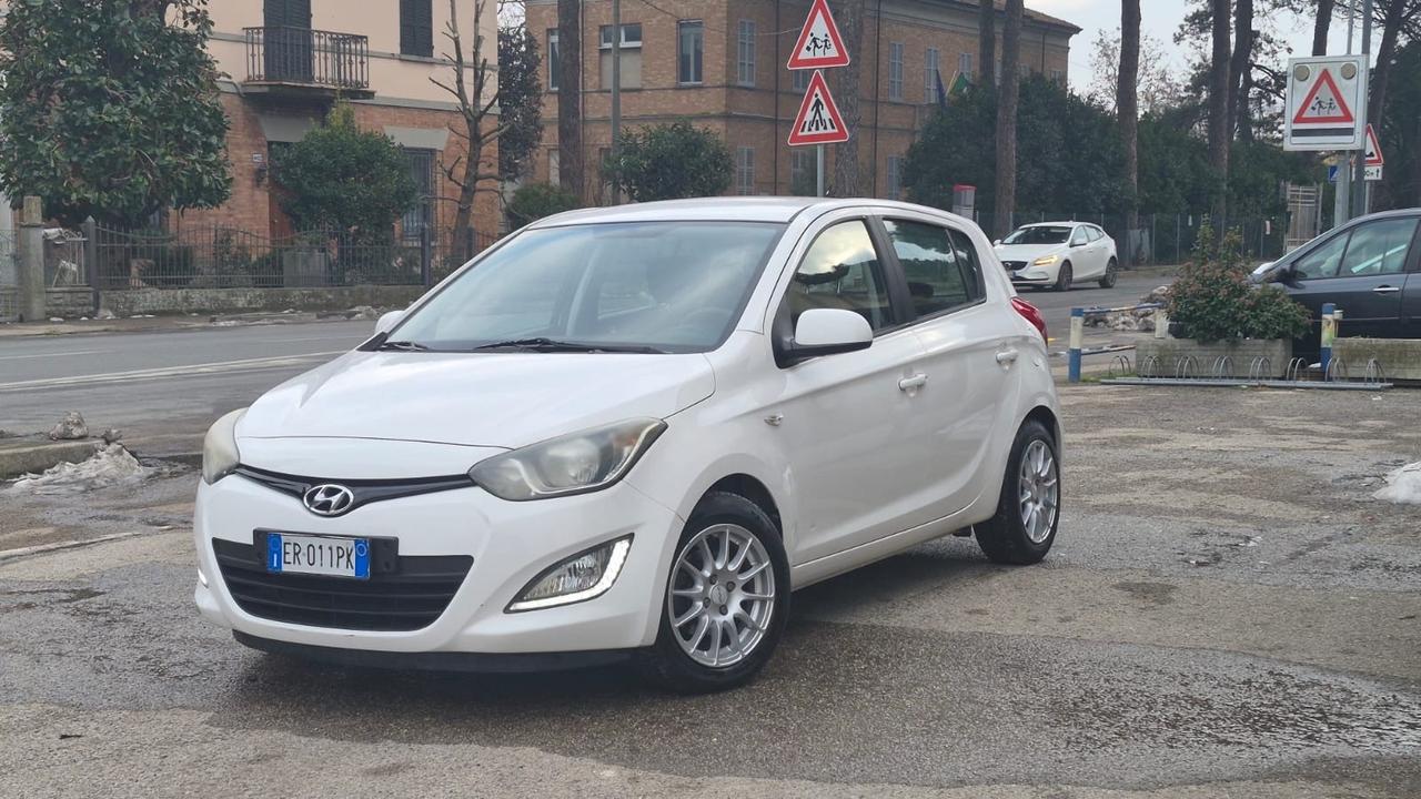 Hyundai i20 1.2 5p. Econext Sound Edition