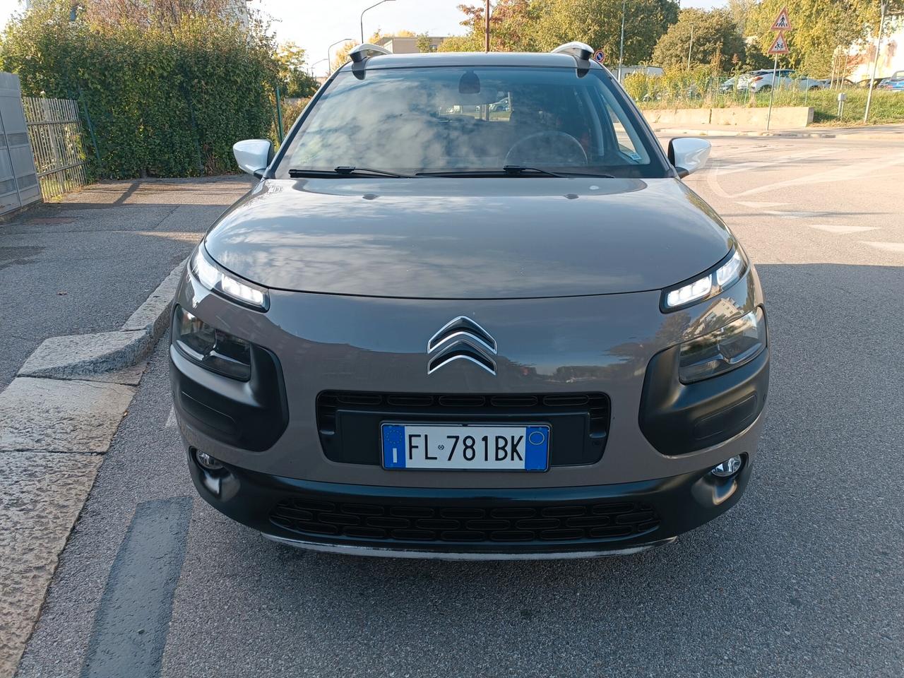 C4 Cactus BlueHDi 100 Shine MODELLO RIP CURL