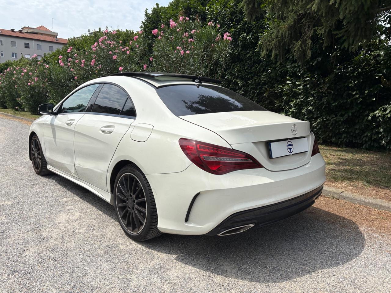 Mercedes-benz CLA 180 d Premium Dark Night auto AMG Line