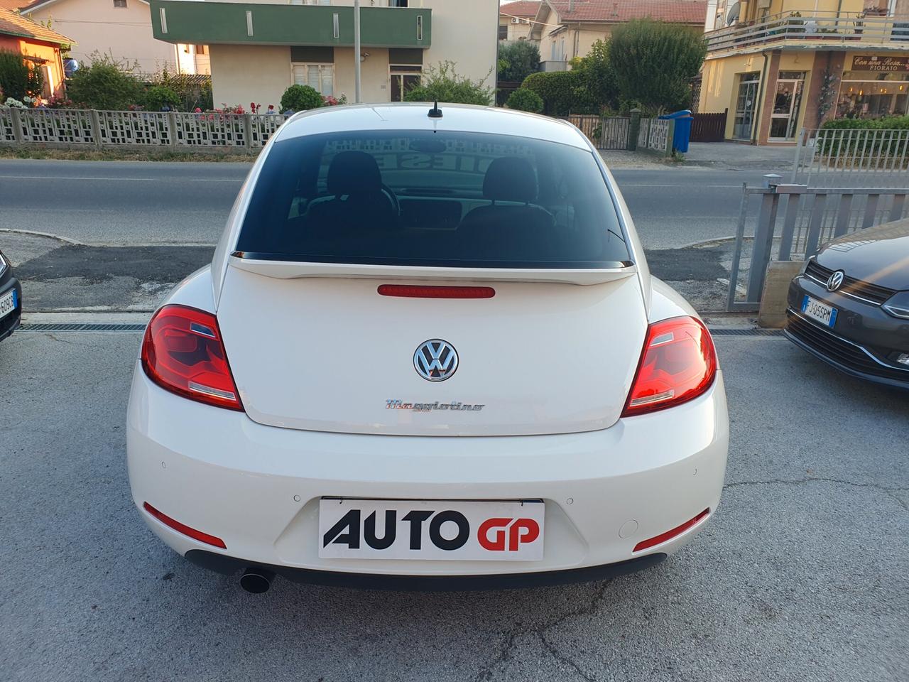 Volkswagen Maggiolino 1.6 TDI 105cv Neopatent 2012