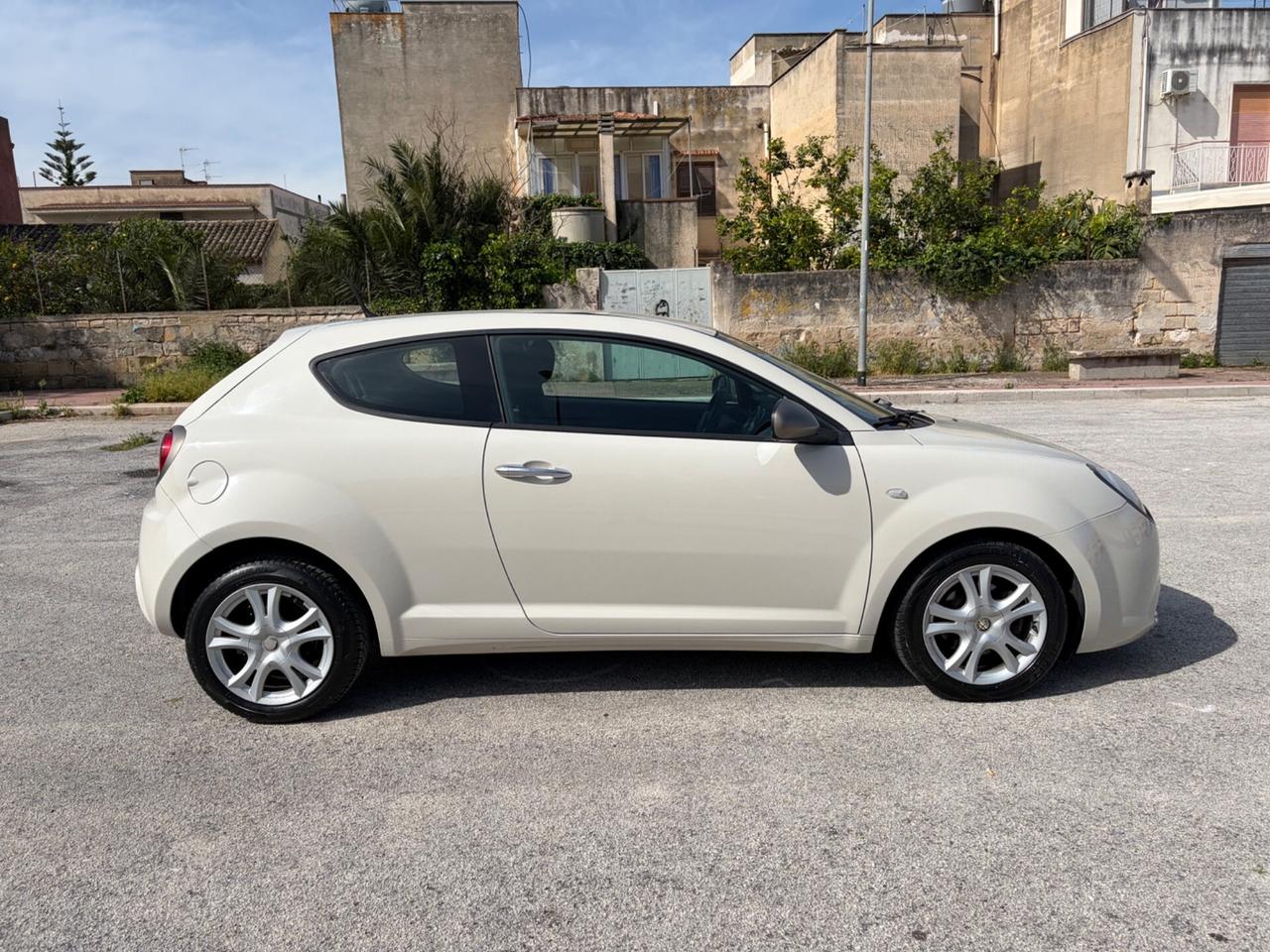 Alfa Romeo MiTo 1.3 JTDm-2 95 CV S&S Distinctive
