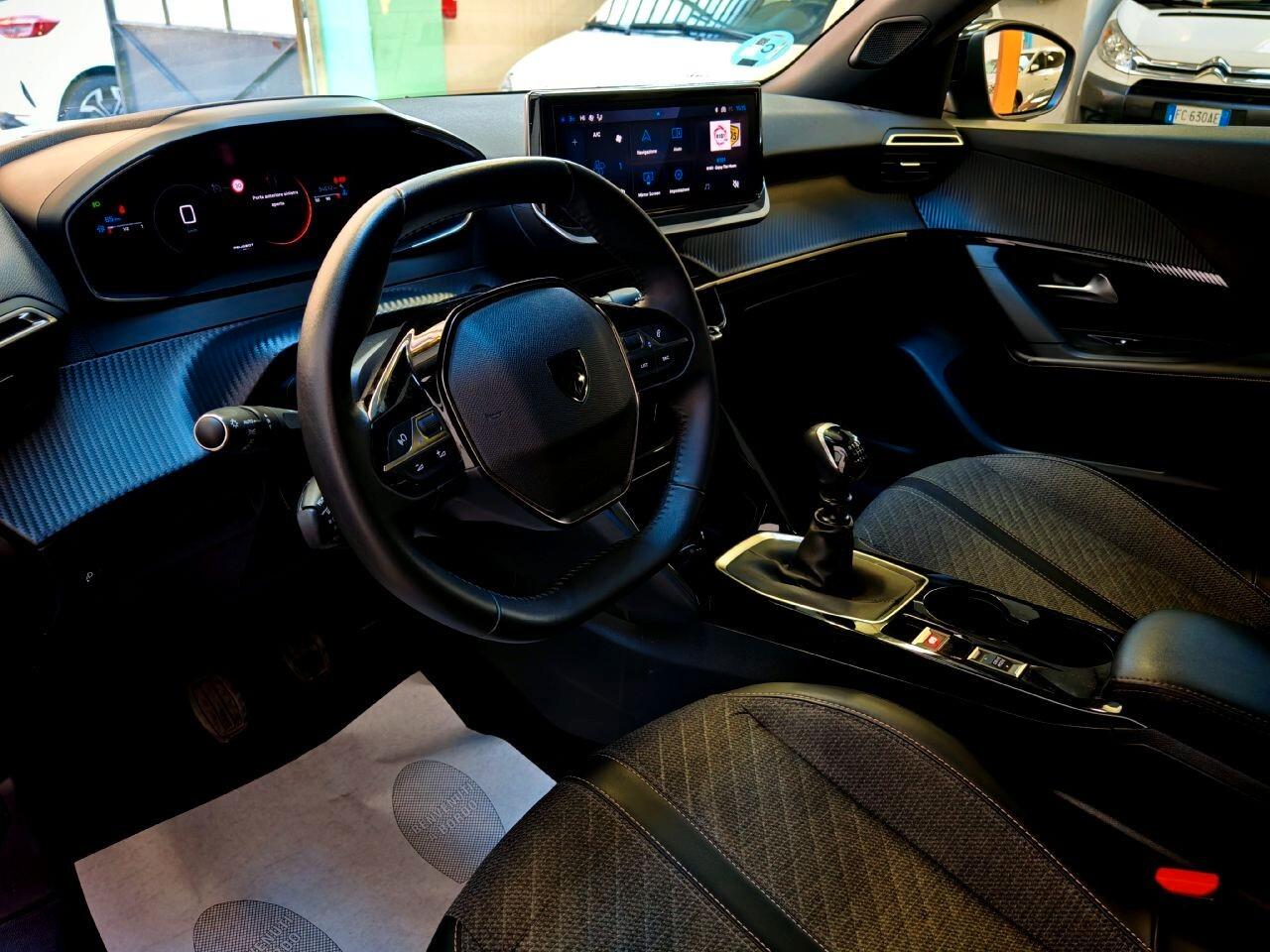 Peugeot 2008 Allure 1.2 Pack Navi 100cv