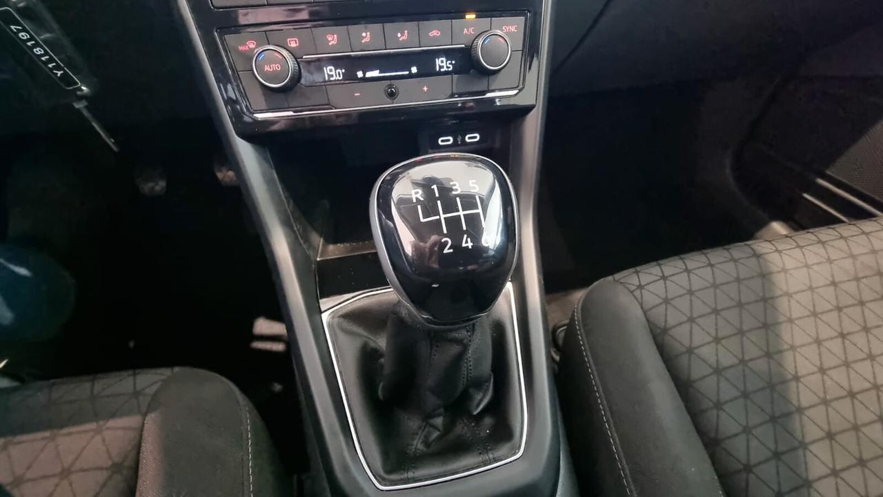 Volkswagen T-Cross 1.0 TSI Sport R-Line