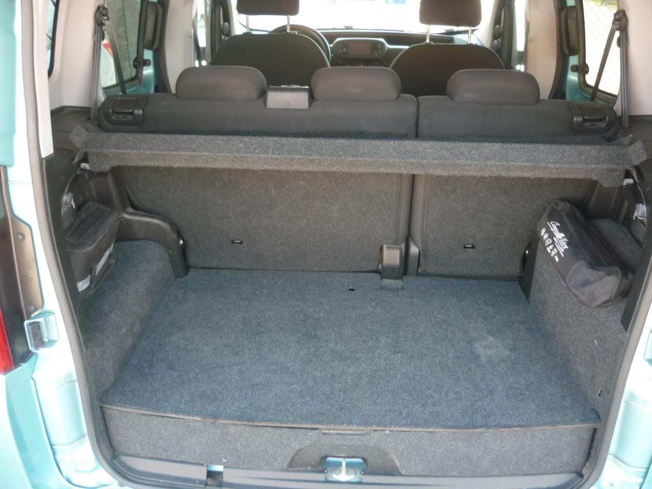 Fiat Qubo 1.4 8V CV 77 Lounge Natural Power