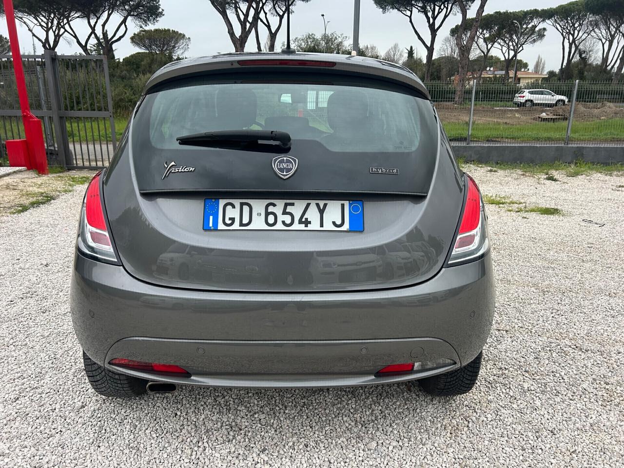 Lancia Ypsilon 1.0 FireFly 5 porte S&S Hybrid Ecochic Gold