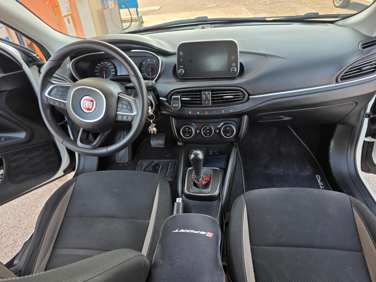 Fiat Tipo 1.6 Mjt S&S DCT SW S-Design con 180.000km