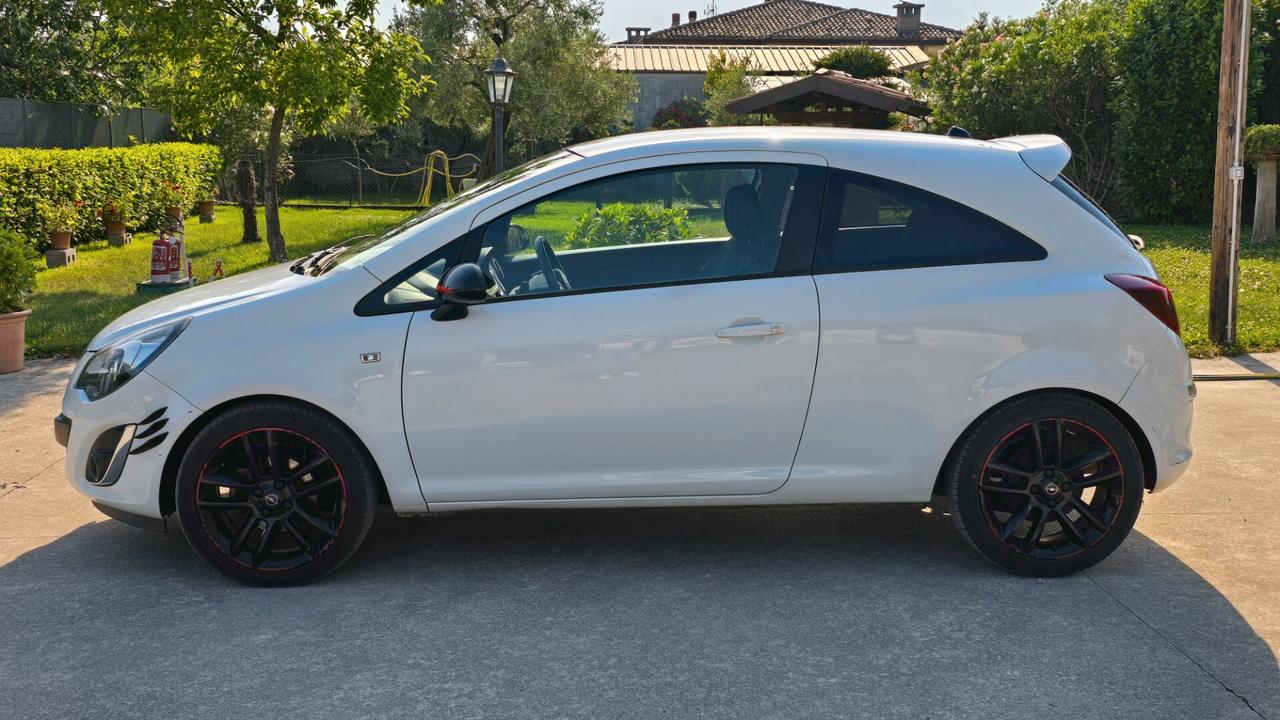 OPEL CORSA 1300 MTJ OK NEOPATENTATI