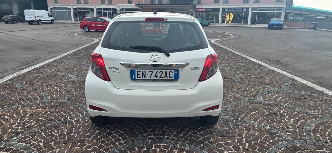 Toyota Yaris 1.4 D-4D 5 porte Active M-MT