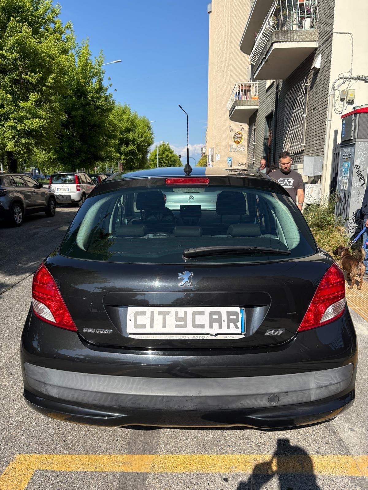 Peugeot 207 1.4 75 cv 5porte X Line