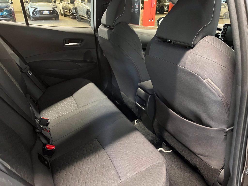 TOYOTA Corolla 1.8h Active cvt del 2021