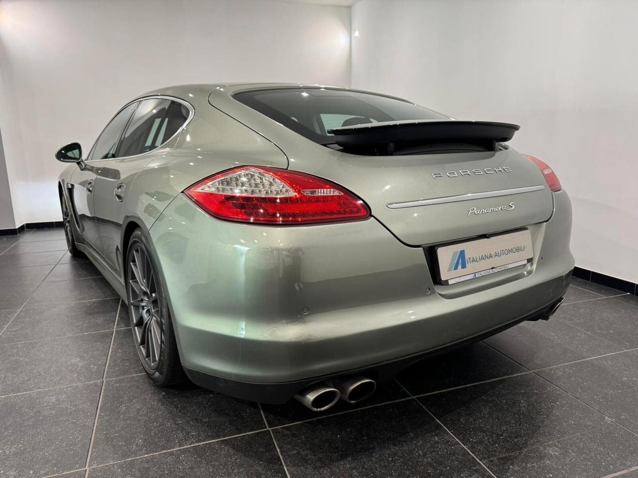Porsche Panamera 4.8 S