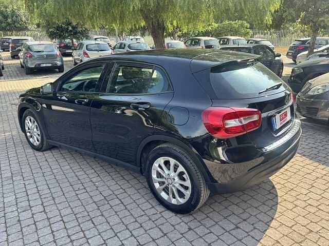 Mercedes-Benz GLA 180 180 d Automatic Executive