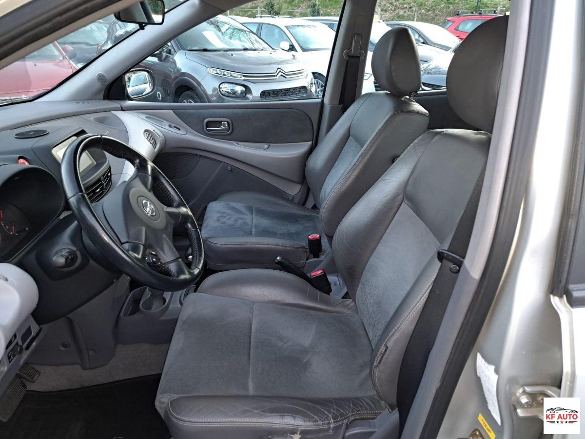 NISSAN - Almera - Tino - 1.8 16V 5p. aut. Acenta Plus