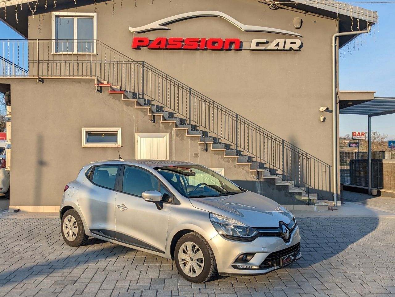 Renault Clio 1.5 dci - 90cv - 5p. - UNIPRO