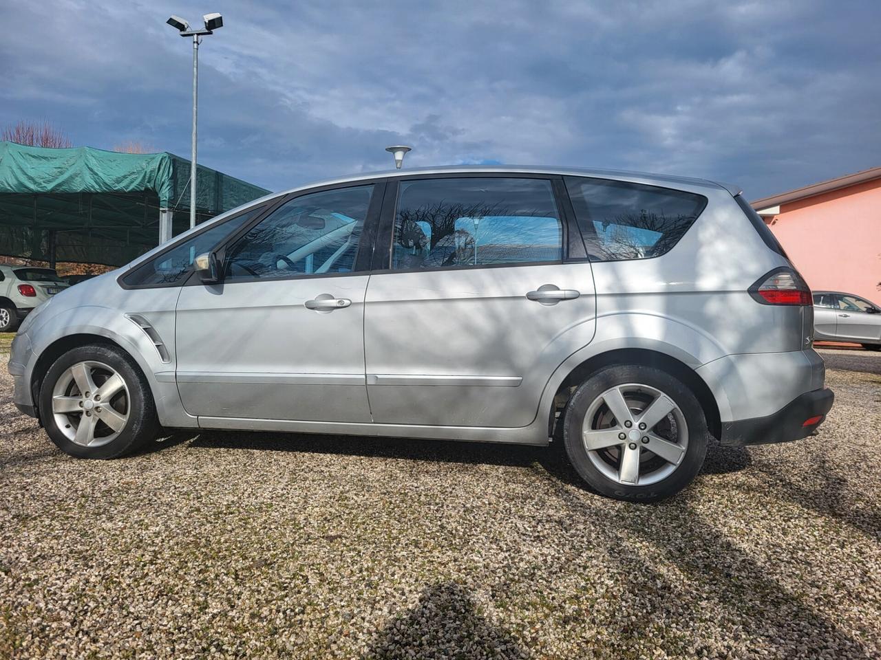 Ford S-Max 2.0 TDCi 140CV Titanium