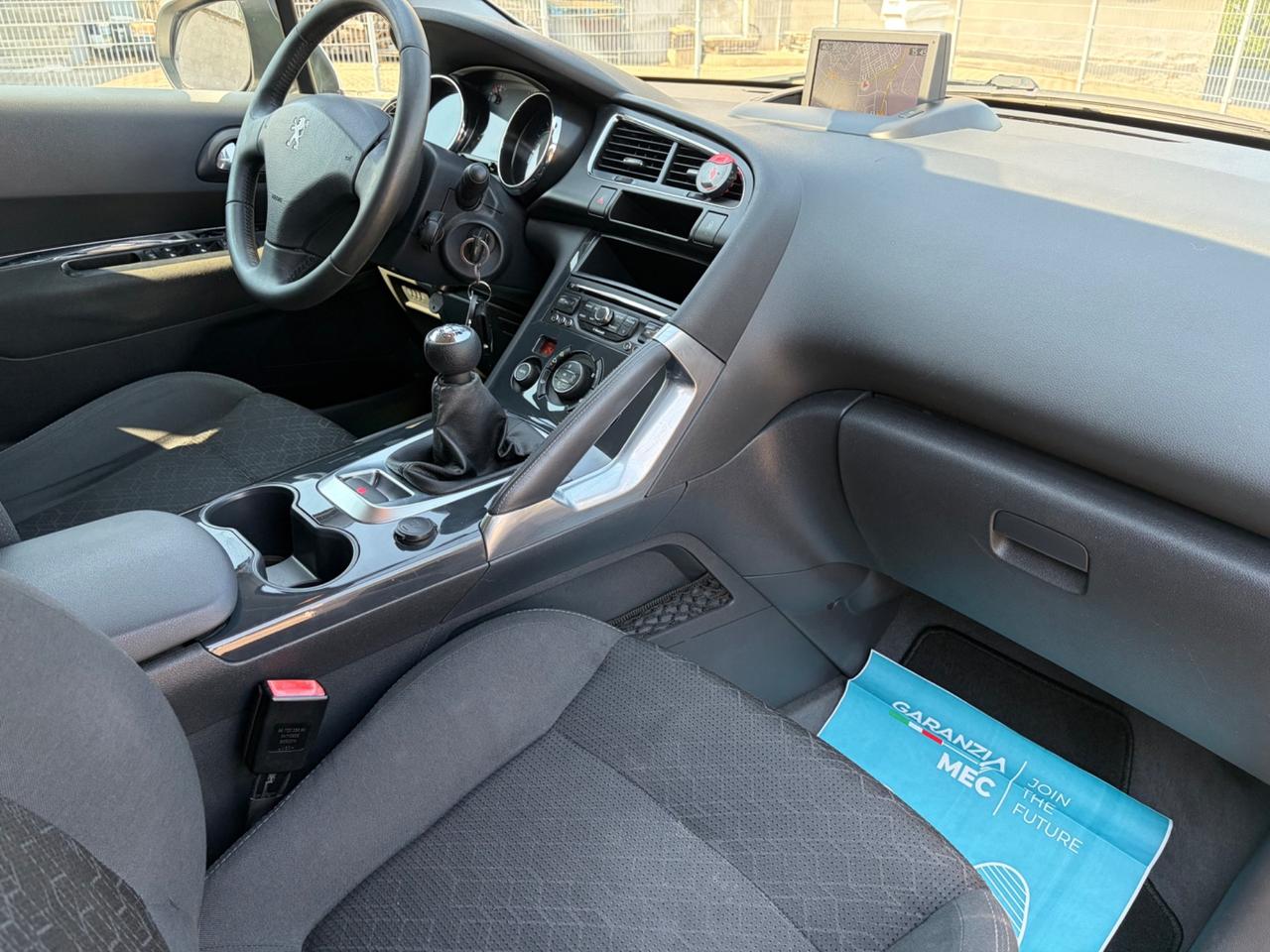 Peugeot 3008 1.6 HDi 115CV Allure