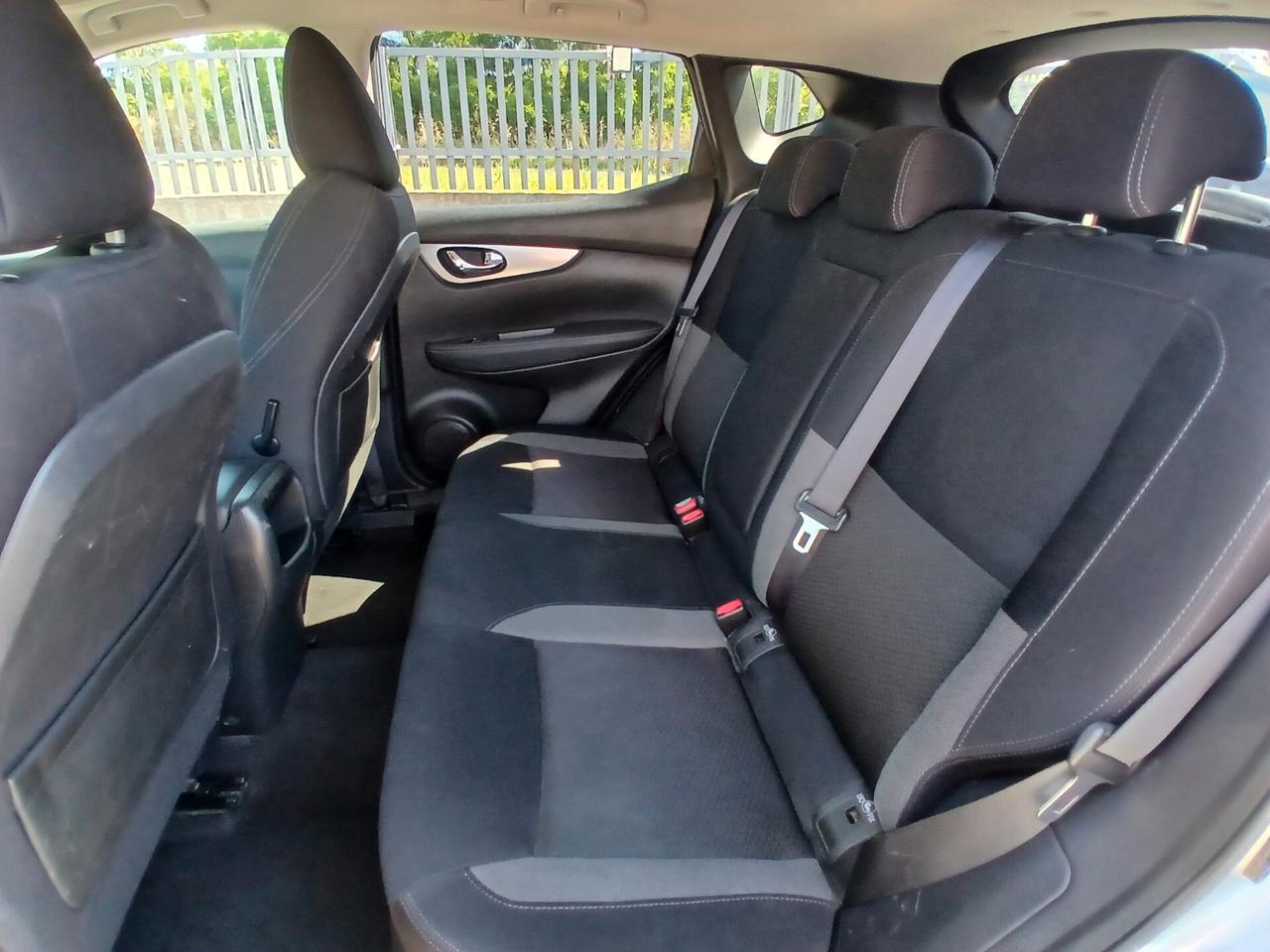 Nissan Qashqai 1.5 dCi Visia