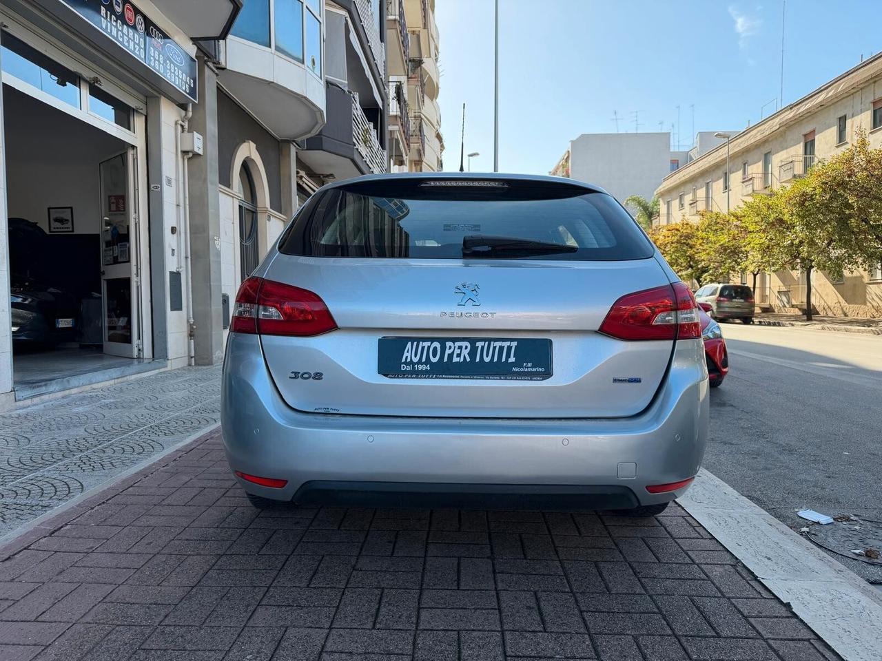 Peugeot 308 BlueHDi 120 S&S Business