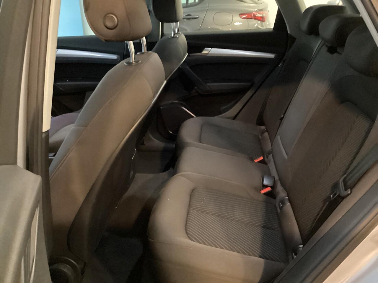 Audi Q5 35 TDI quattro S tronic Business