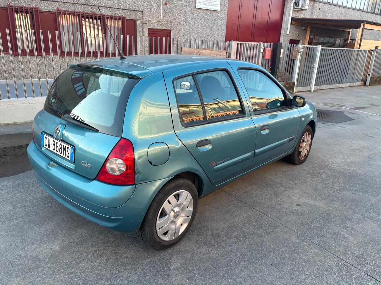 Renault Clio 1.2 cat 5 porte Confort Authentique
