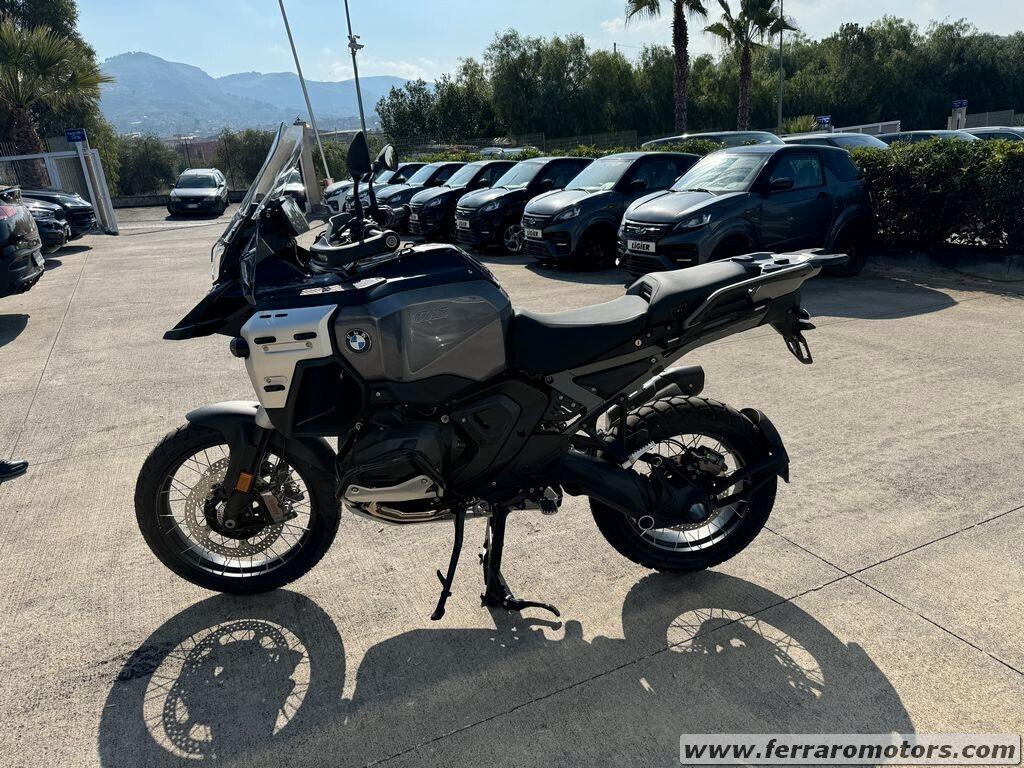 BMW R1300GS TRIPLEBLACK ADVENTUR AUTOMATICO NUOVO 2024