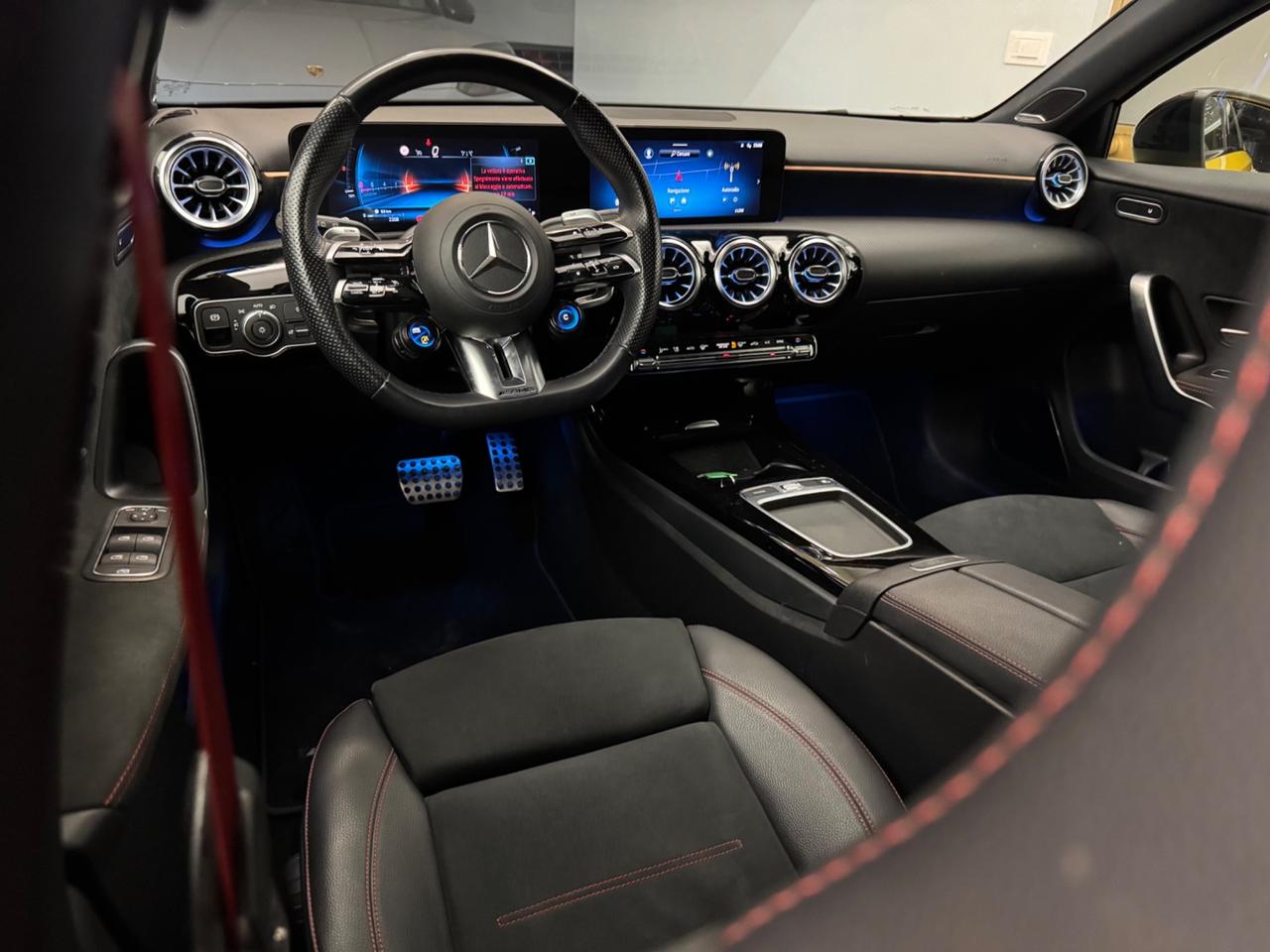Mercedes-benz A 35 AMG 4MATIC PREMIUM PLUS (225 KW