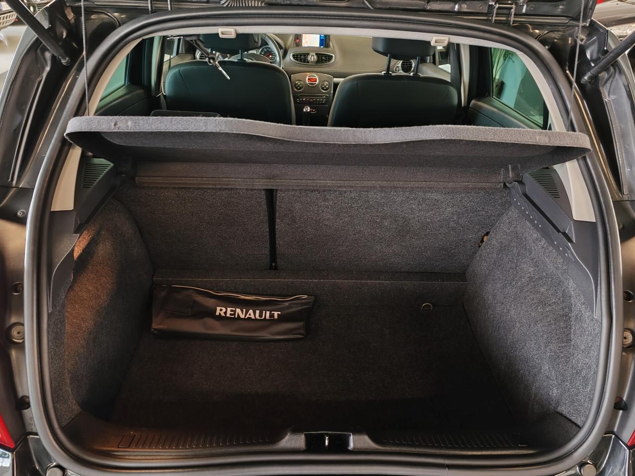 Renault Clio 1.2 16V 3 porte Luxe