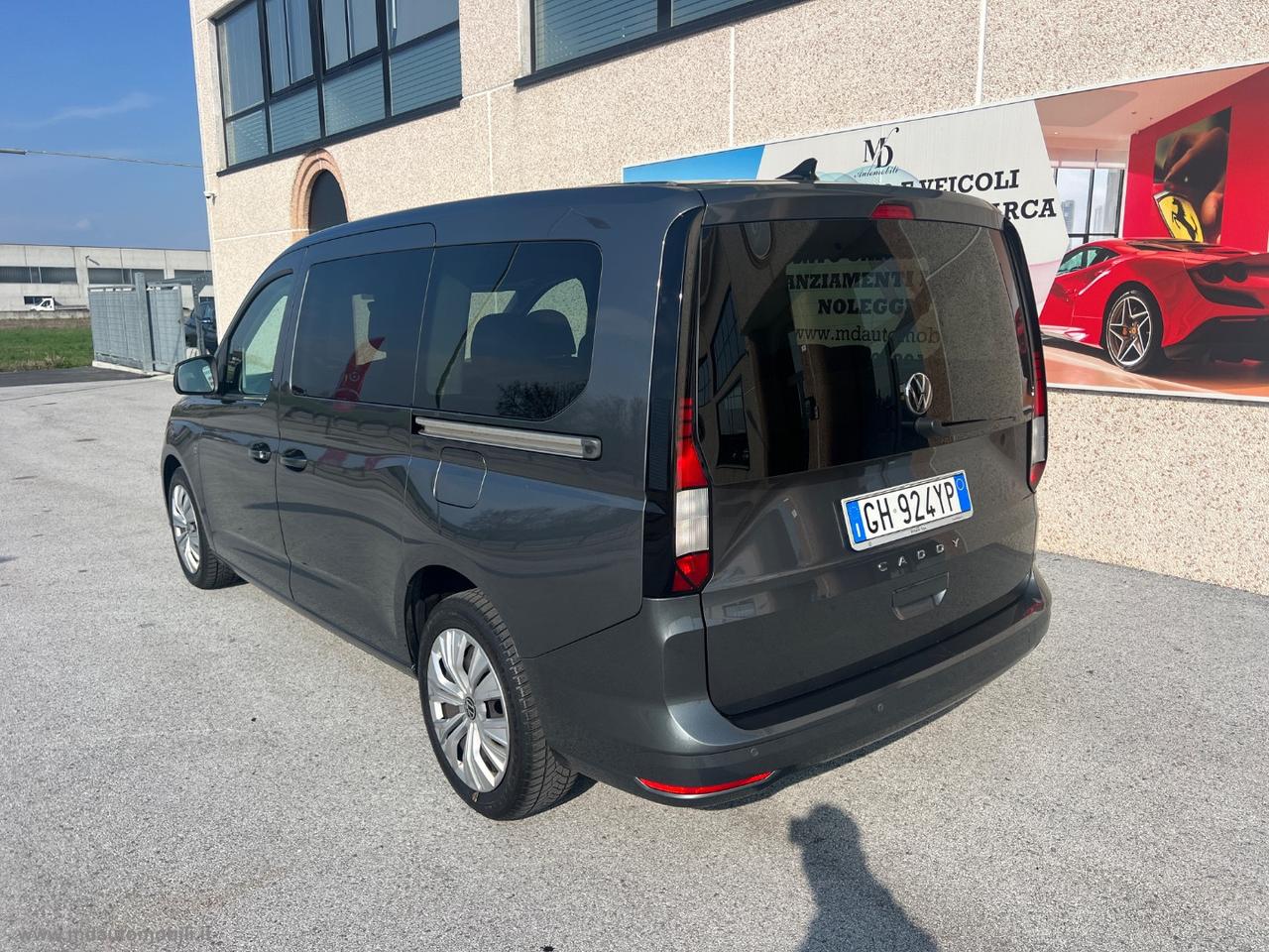 VOLKSWAGEN Caddy 2.0 TDI 102CV Space Maxi 7 POSTI IVA ESPOSTA