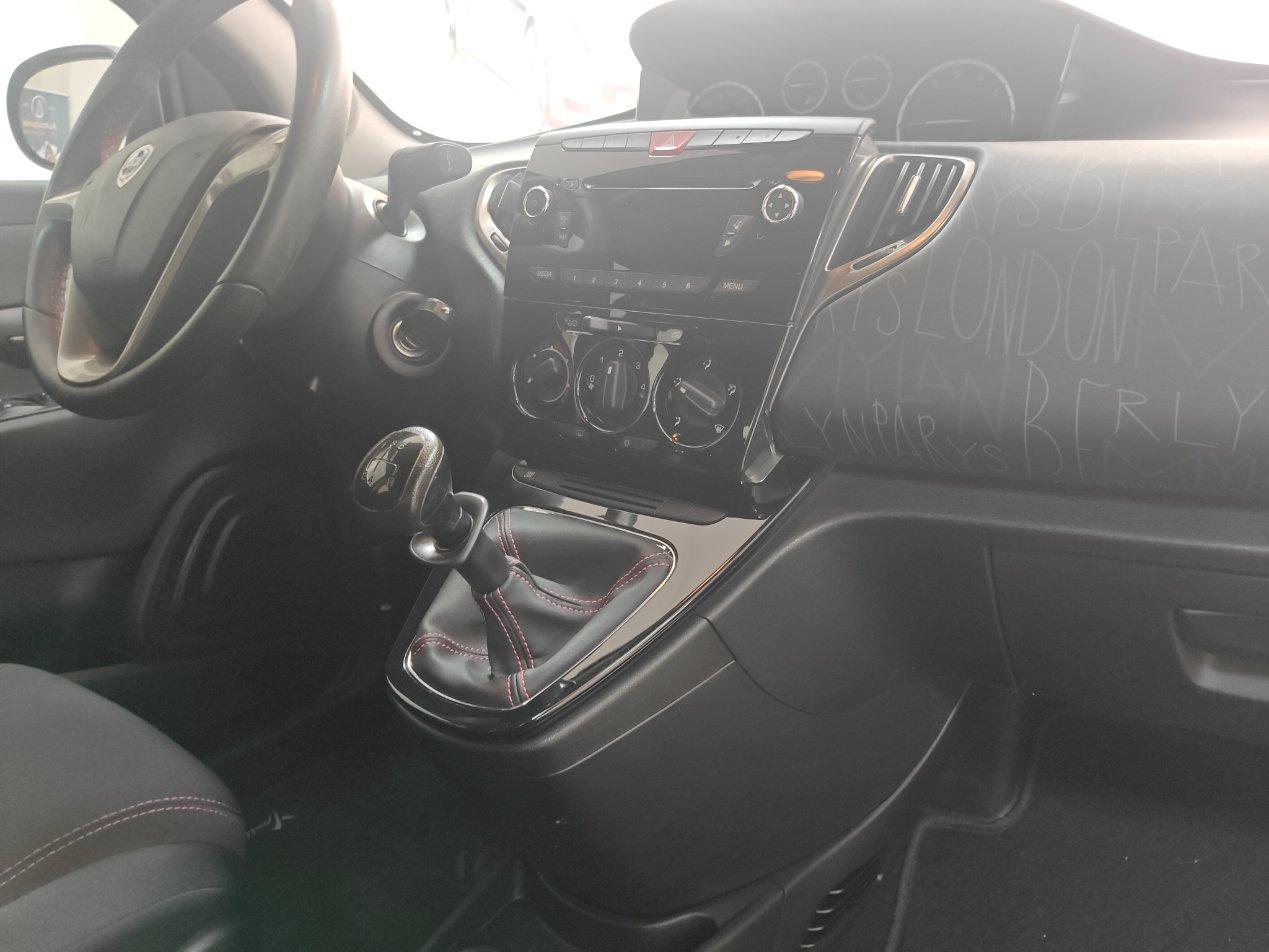 Lancia Ypsilon 5 Porte Ypsilon 1.2 8v Elefantino s&s 69cv E6