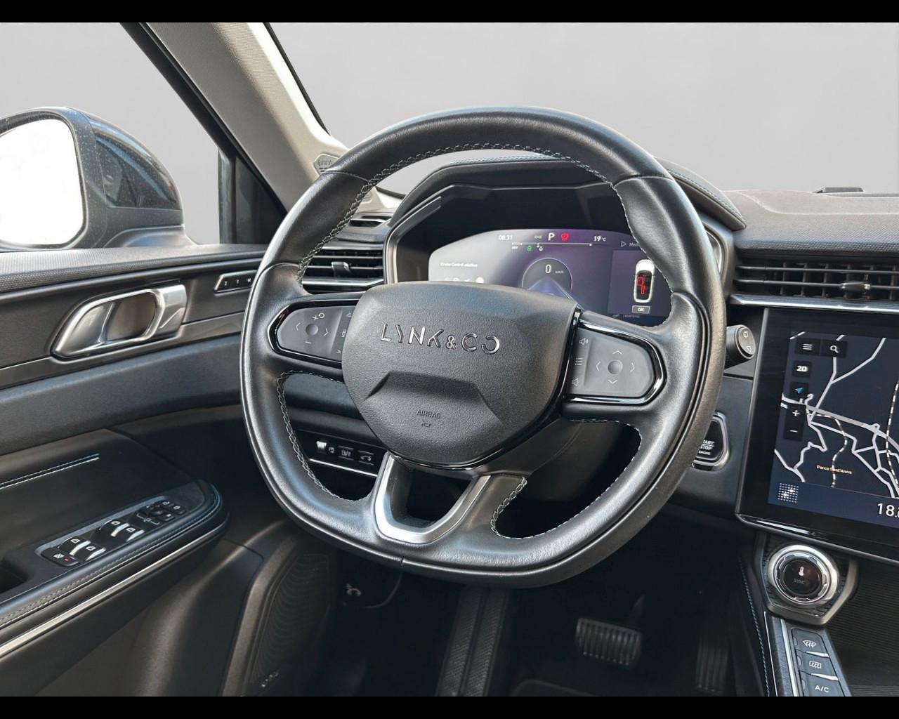 Lynk & Co 01 - 01 1.5 td phev auto